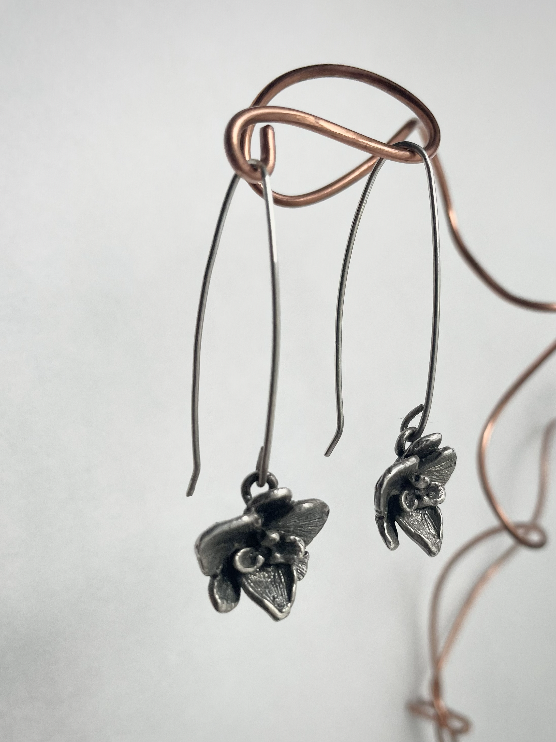 EDIT HERE:Silver Orchid Earrings